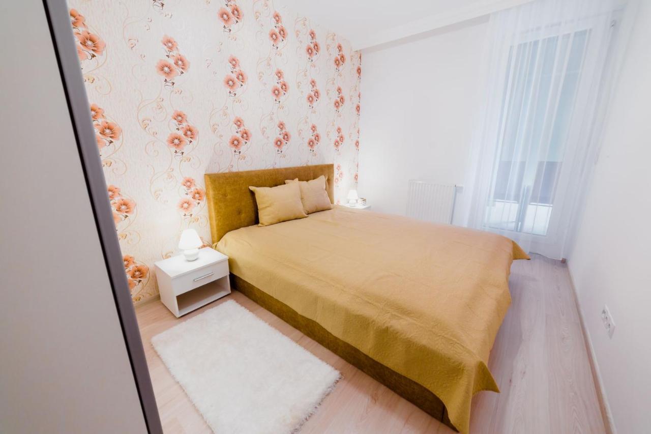 Апартаменти Corvin Promenade With Free Parking Будапешт Екстер'єр фото